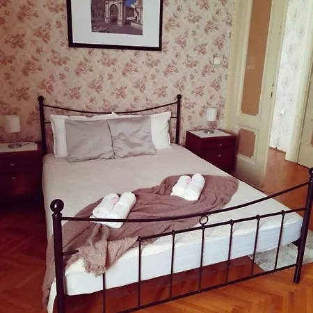 App Obrovac In The Centre - With Amazing Sea View! Apartment Pula