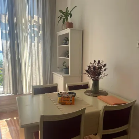 App Obrovac In The Centre - With Amazing Sea View! Appartement