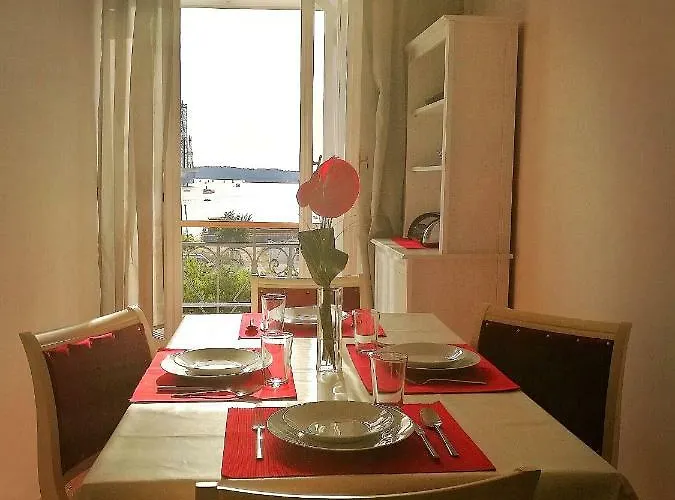 App Obrovac In The Centre - With Amazing Sea View! Lejlighed *