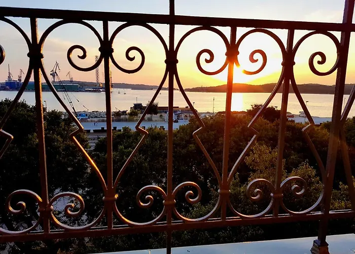 Lejlighed App Obrovac In The Centre - With Amazing Sea View! *