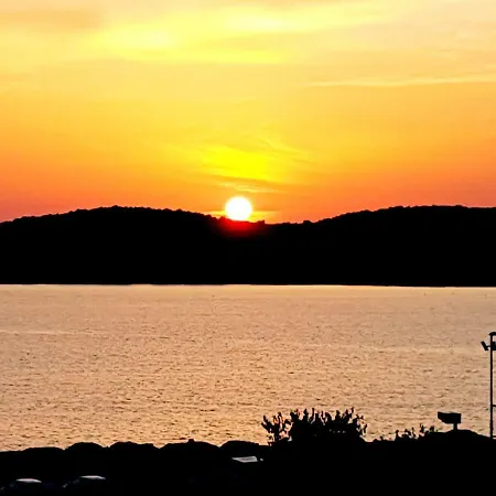App Obrovac In The Centre - With Amazing Sea View! Lejlighed